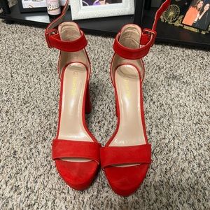 COPY - NEVER BEEN WORN! Dream Paris Platform Heels